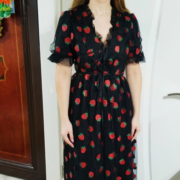 Caferoglu Dresses & Skirts - Hands up for Strawberry Dress